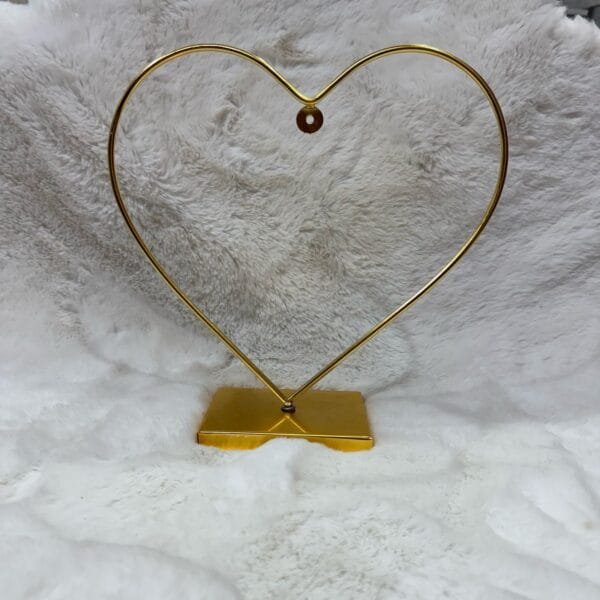 Heart shape metal stand