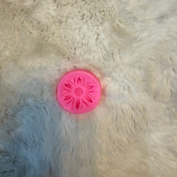 FLOWER PINK MOULD 38-93