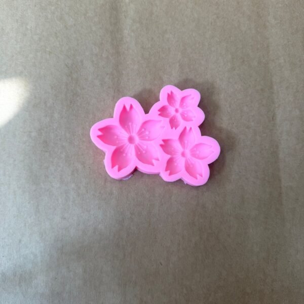 3 CAVITY FLOWER MOULD